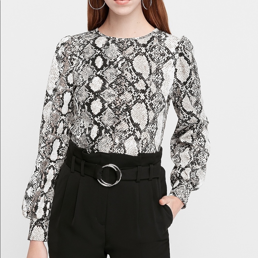 Express Snakeskin Print Crew Neck Puff Sleeve Top